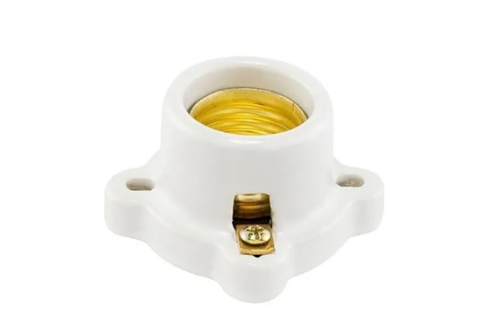 Portalámparas cuadrado E26 porcelana IUSA-132